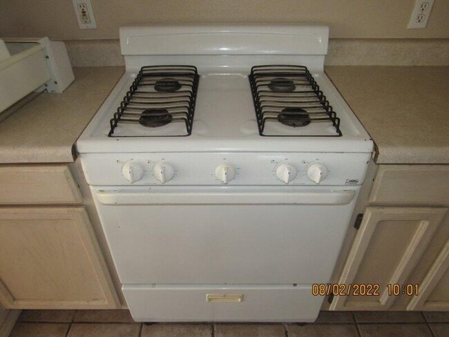 Building Photo - 1600 Hartsdale Dr