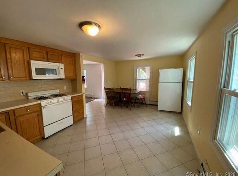 Building Photo - 30 Spring St