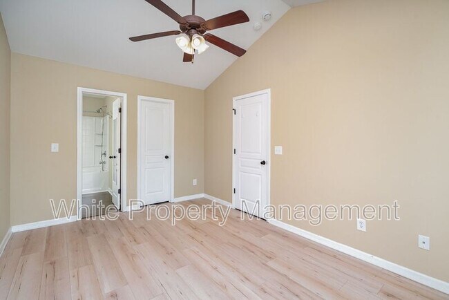 Building Photo - 4244 Cornelia Ln