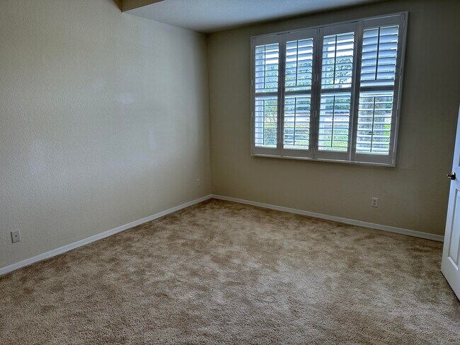 Building Photo - 4951 Bonsai Cir