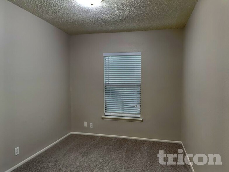 Building Photo - 9506 Sugarloaf Dr