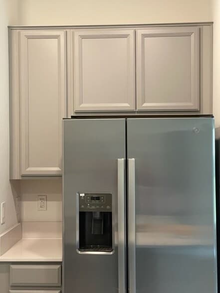 Building Photo - 844 Ofanto Wy