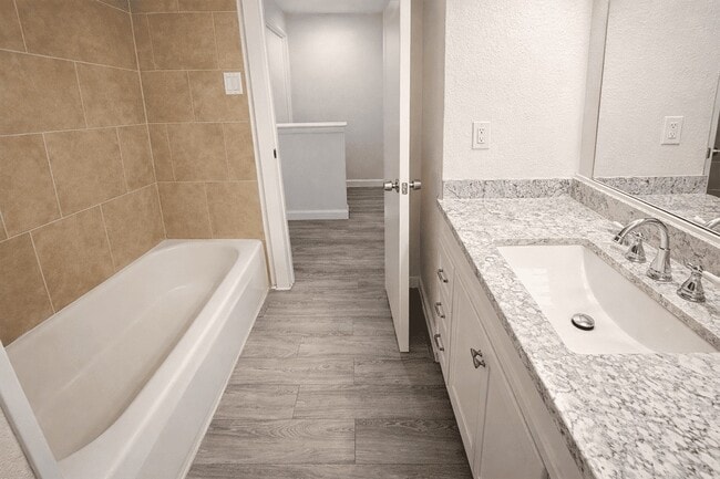 Building Photo - 7827 Leonora St