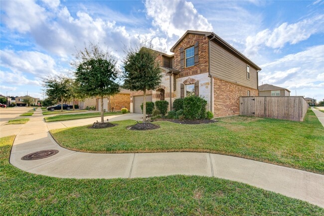 Building Photo - 5027 Brewcastle Ln