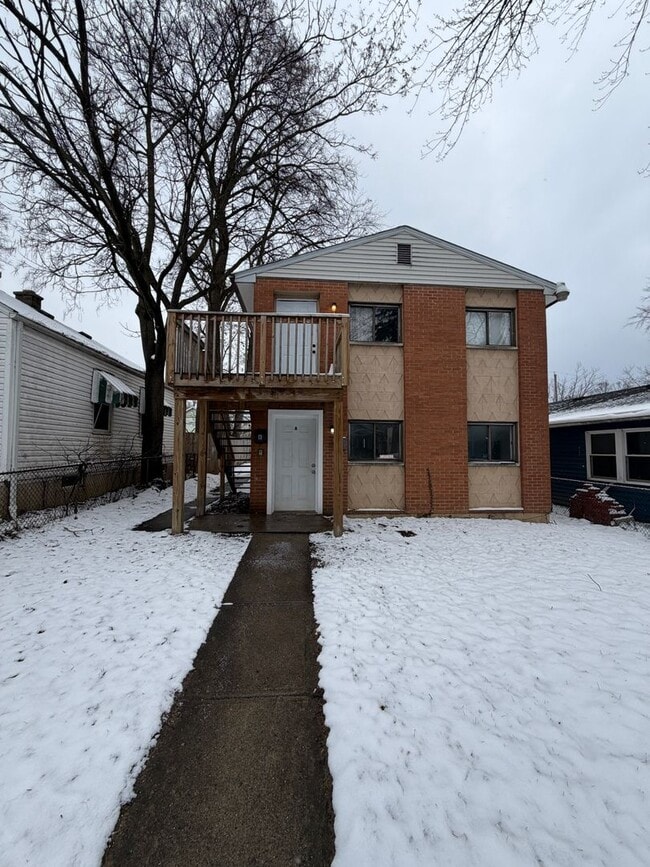 Building Photo - 1500 E 25th Ave