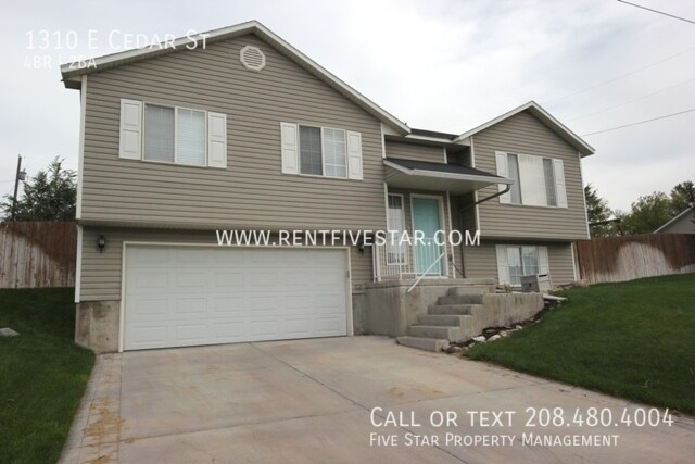 Primary Photo - 1310 E Cedar St