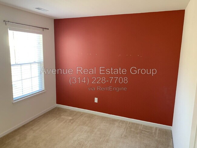 Building Photo - 554 Parkgate Dr