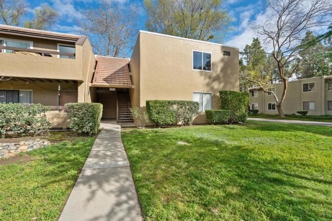 Building Photo - 280 Tradewinds Dr