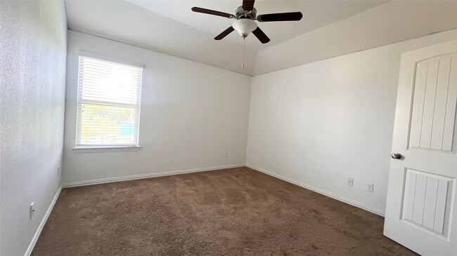 Building Photo - 10831 Wall Fern Way