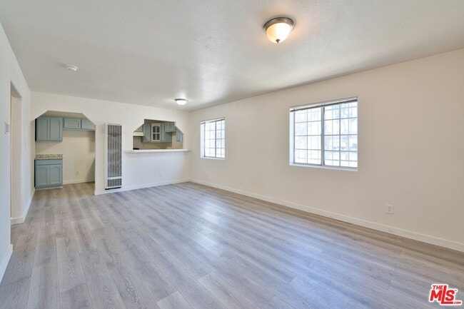 Building Photo - 431 W 112th St