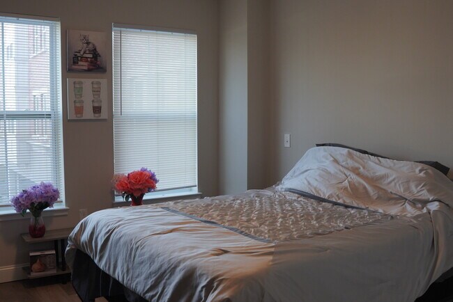 Building Photo - 500 S Center St