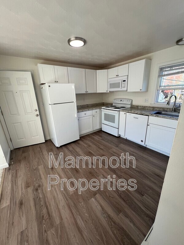 Building Photo - 58 Old Concord Turnpike