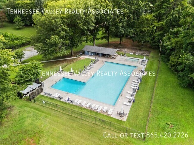 Building Photo - 813 N Cedar Bluff Rd