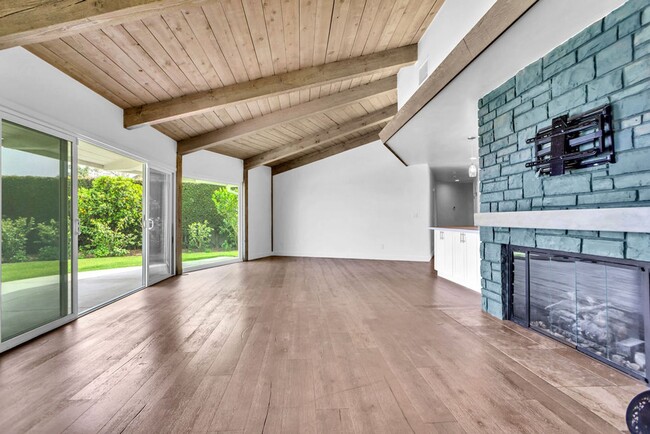 Building Photo - Gorgeous single story home in La Jolla wit...