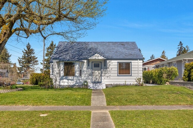 Building Photo - 4523 N 16th St
