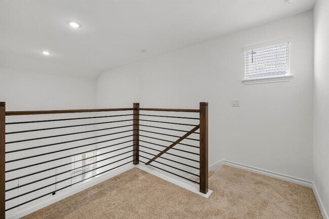 Building Photo - 5304 Jason Dr