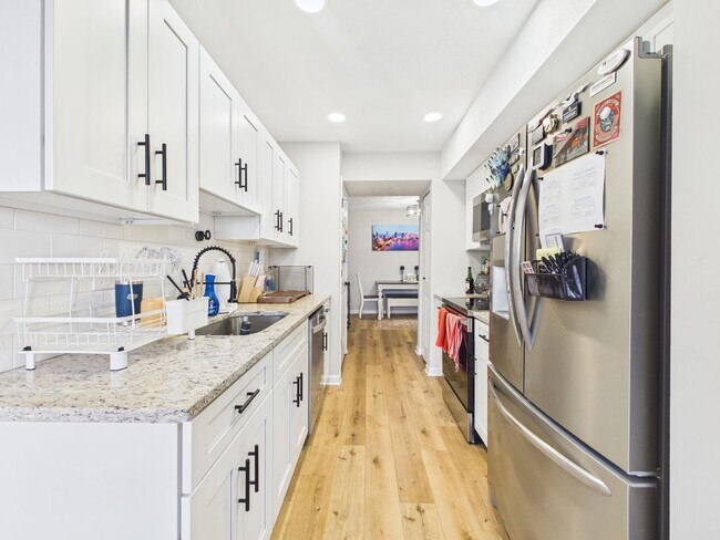 Building Photo - 1501 Bronwyn Rd