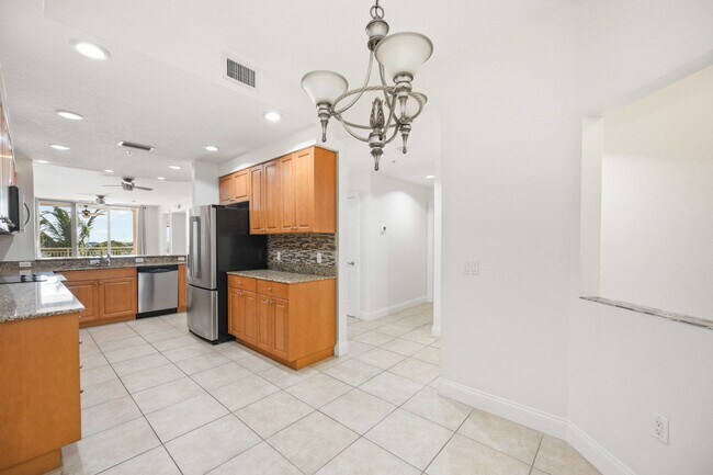 Building Photo - 606 Riviera Dunes Way