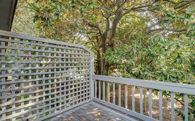 Building Photo - 4155 Spirea Dr