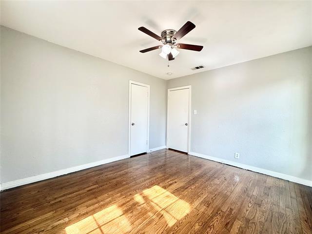 Building Photo - 4813 Sandage Ave