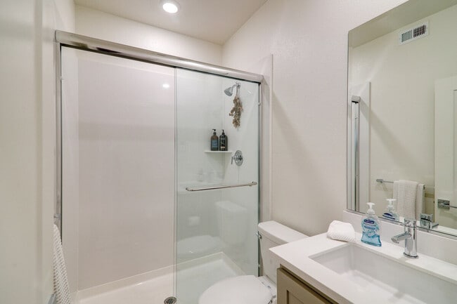 Building Photo - 37523 Sand Drift Rd