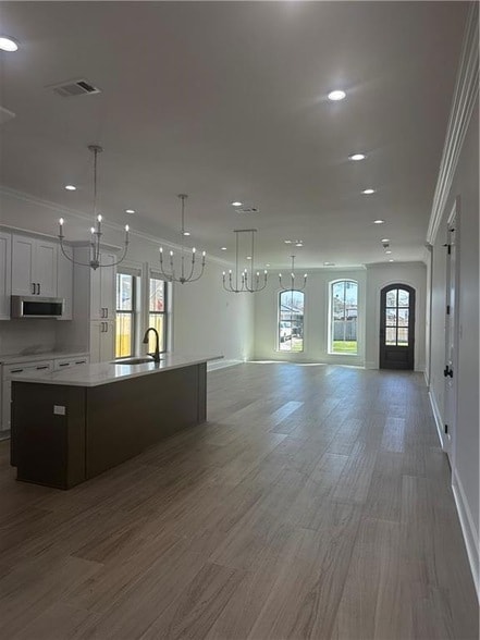 Building Photo - 2300 Pirate Dr