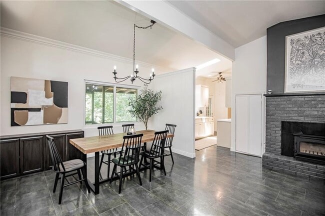 Building Photo - 1 Rader Ln