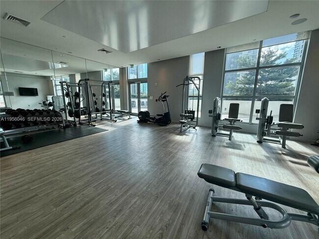 Building Photo - 1100 S Miami Ave