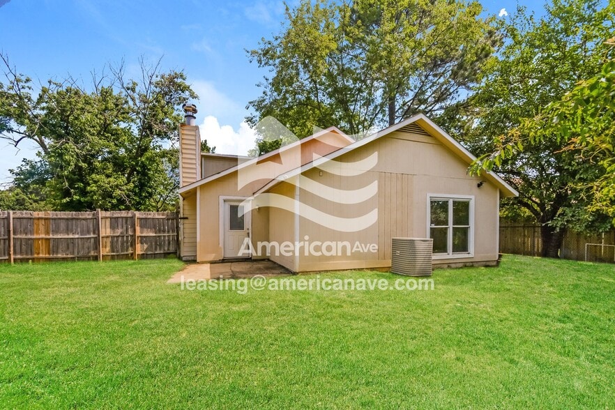 Building Photo - 6997 Candlewood Dr