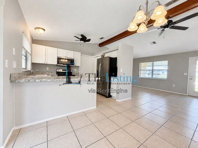 Building Photo - 12258 Foothill St
