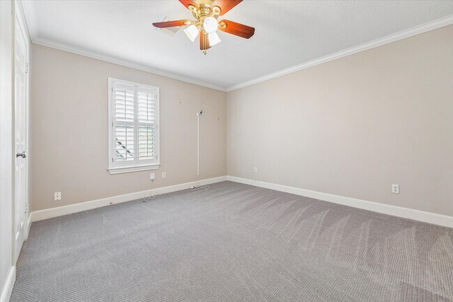 Building Photo - 6 Pembrook Ct