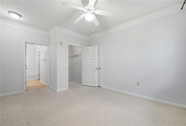 Building Photo - 1850 Cotillion Dr