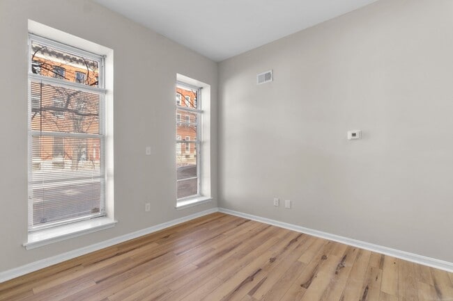 Building Photo - 2027 E Baltimore St