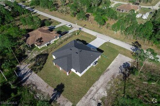 Building Photo - 926-926 Countess Ave