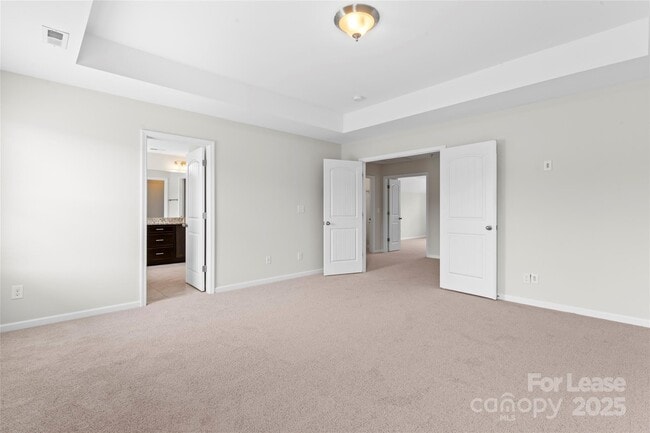 Building Photo - 1037 Jack Pine Rd