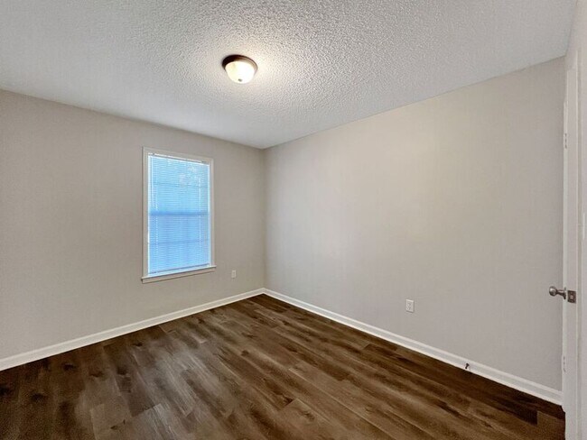 Building Photo - 8840 Cypress Cove