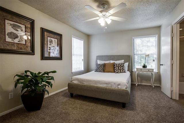 Building Photo - 5320 Columbia Ave