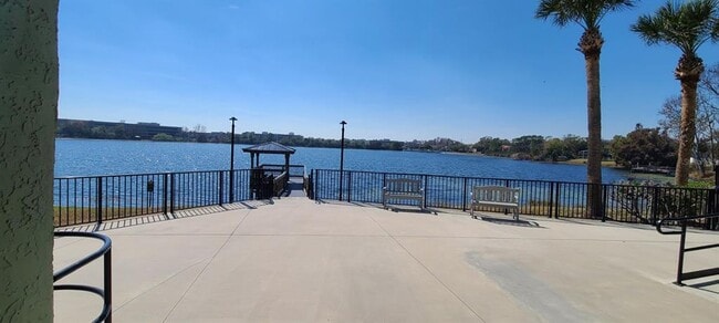 Building Photo - 924 N Lake Destiny Rd