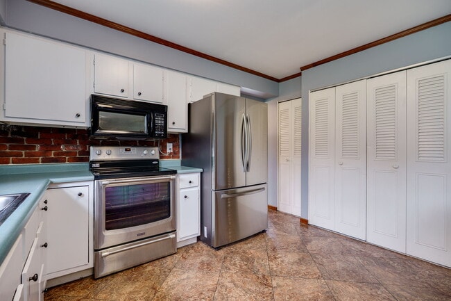 Building Photo - 4024 Quail Bush Dr
