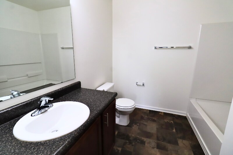 Building Photo - 6215 Enclave Blvd