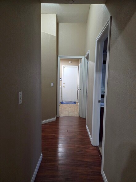 Building Photo - 2602 Roaring Lion Ave