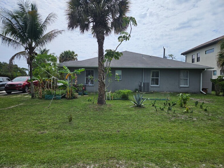 Building Photo - 3319 Thomasson Dr