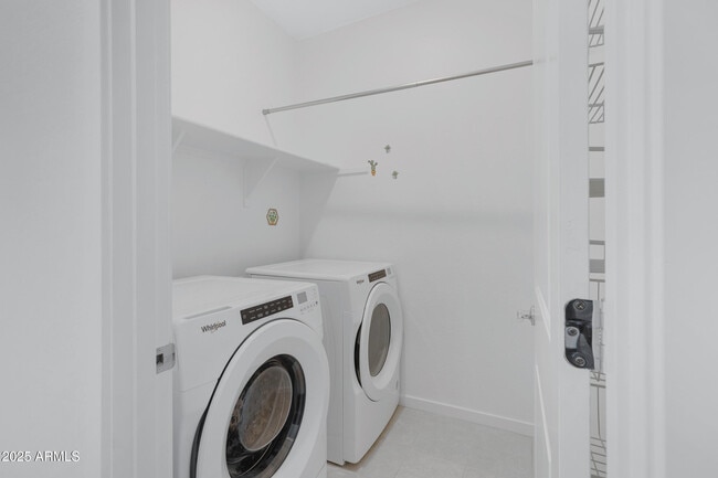 Building Photo - 4584 Stickleaf Way