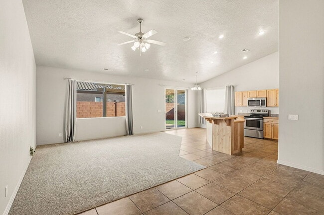 Building Photo - 2144 W 1050 N