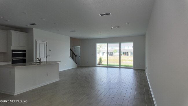 Building Photo - 257 Silver Myrtle Ct