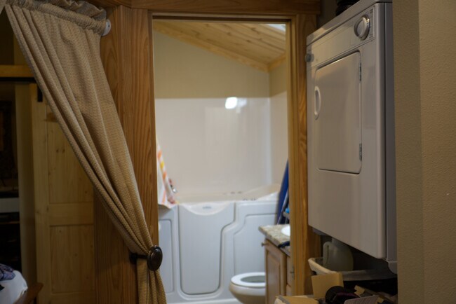 Building Photo - 7009 S I-35 Frontage Rd