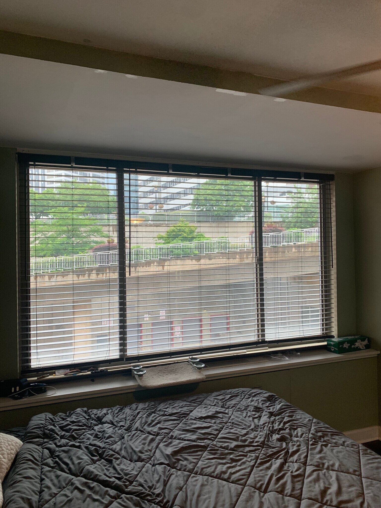 Brand new custom Bali faux wood blinds - 1121 Arlington Blvd