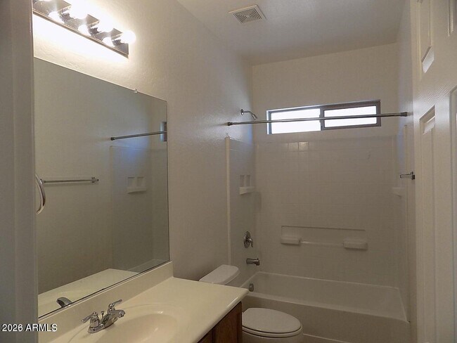 Building Photo - 5421 W Glass Ln