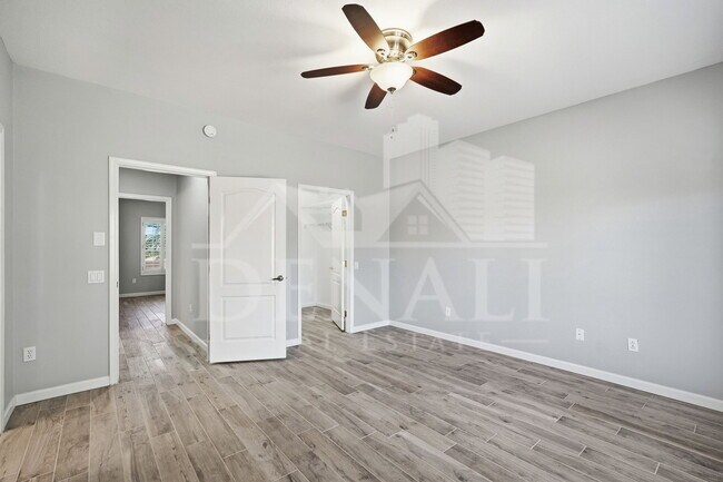 Building Photo - 16536 W Rock Springs Ln