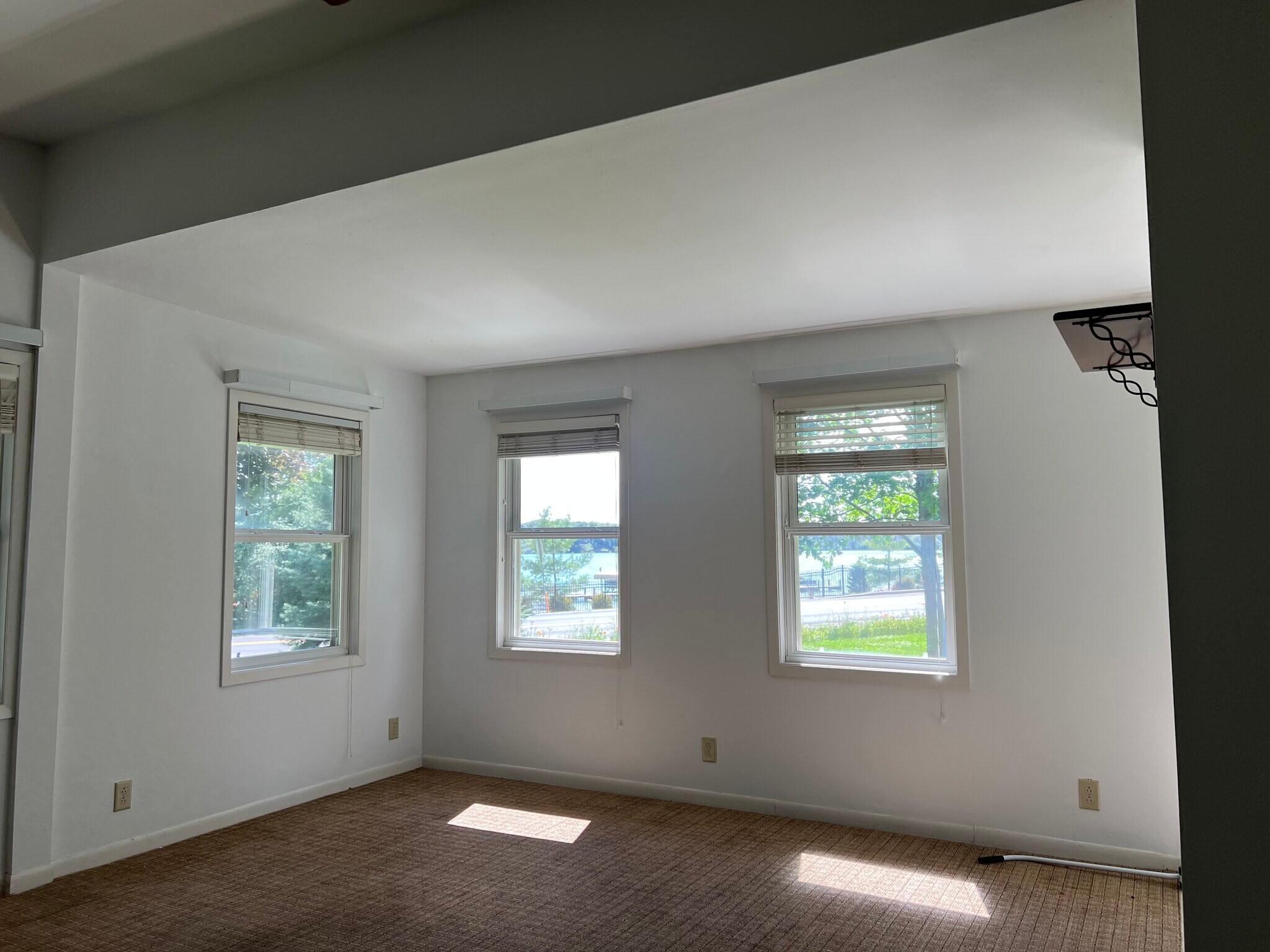 Living room view - 3295 N Silver Lake Dr